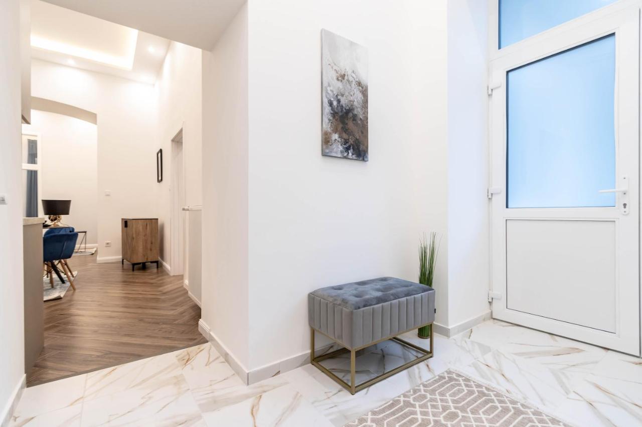 Assea Elegant With 2 Bedroom In Downtown * Boedapest